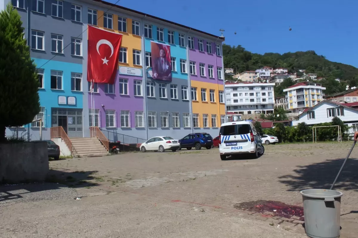 Ordu’da öğretmenin kullandığı otomobil, okul bahçesinde çocuğa çarptı