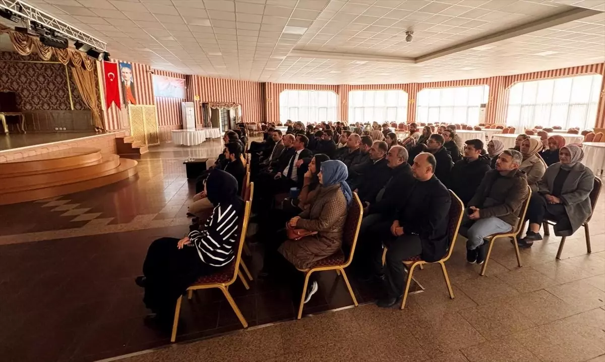 Pamukova’da Bağımlılıkla Mücadele Semineri