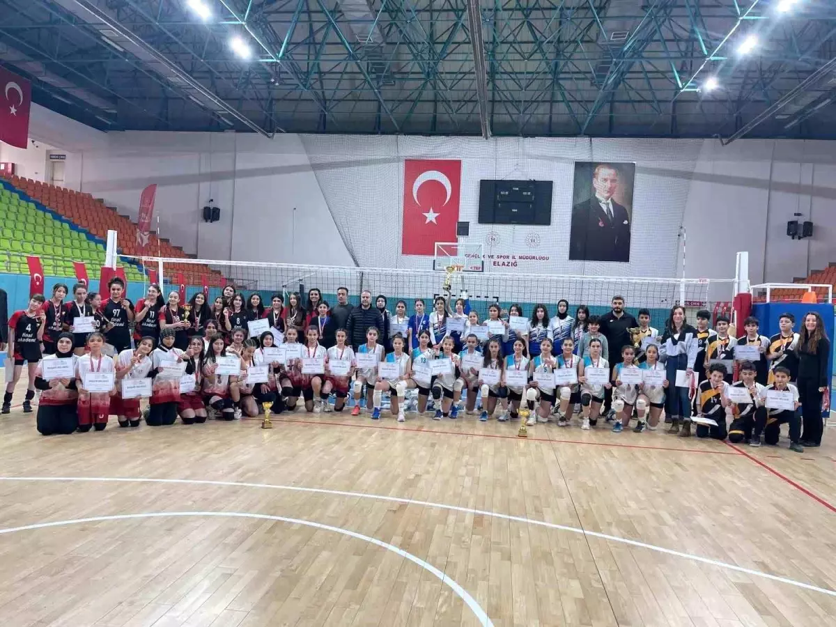 Elazığ’da Voleybol Müsabakaları Tamamlandı